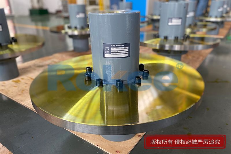 梅花联轴器与轴怎么连接